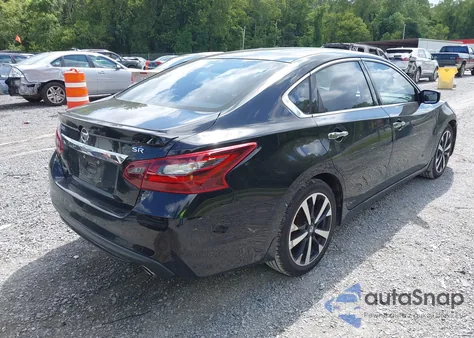 2018 Nissan Altima 2.5 Sr из США, поврежденный, VIN 1N4AL3AP5JC107561